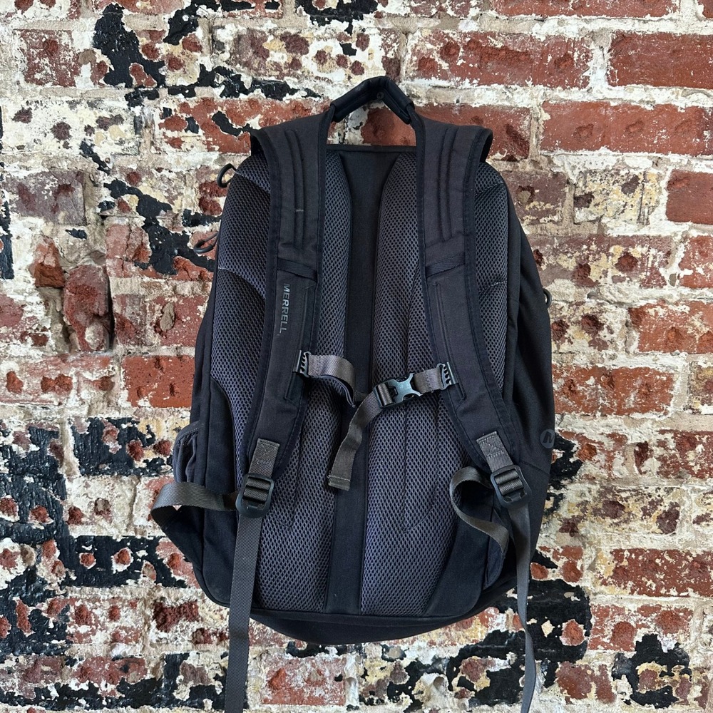 Merrell Black Hiking Backpack Laptop Travel Bag Sternum Strap Multi Pocket - Picture 5 of 8